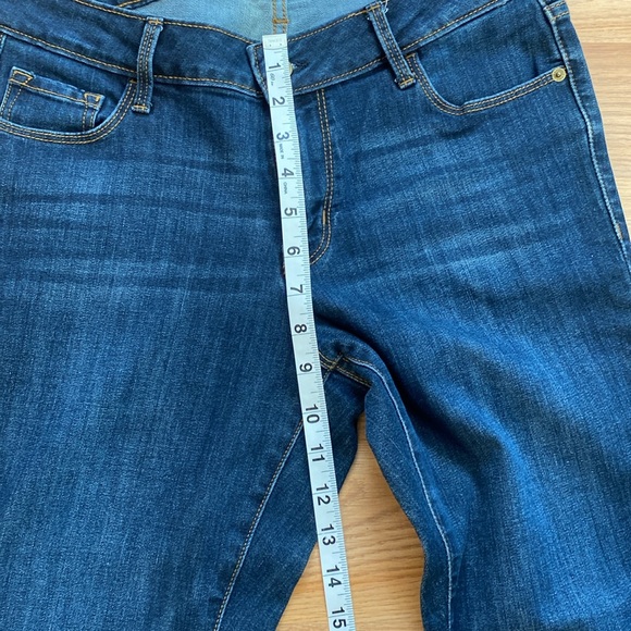 Old Navy Rockstar Super Skinny Petite Jeans - Picture 6 of 8